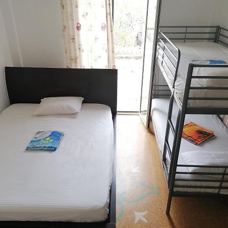 Shared Rooms Near Acropolis And Monastiraki Athens Ngoại thất bức ảnh